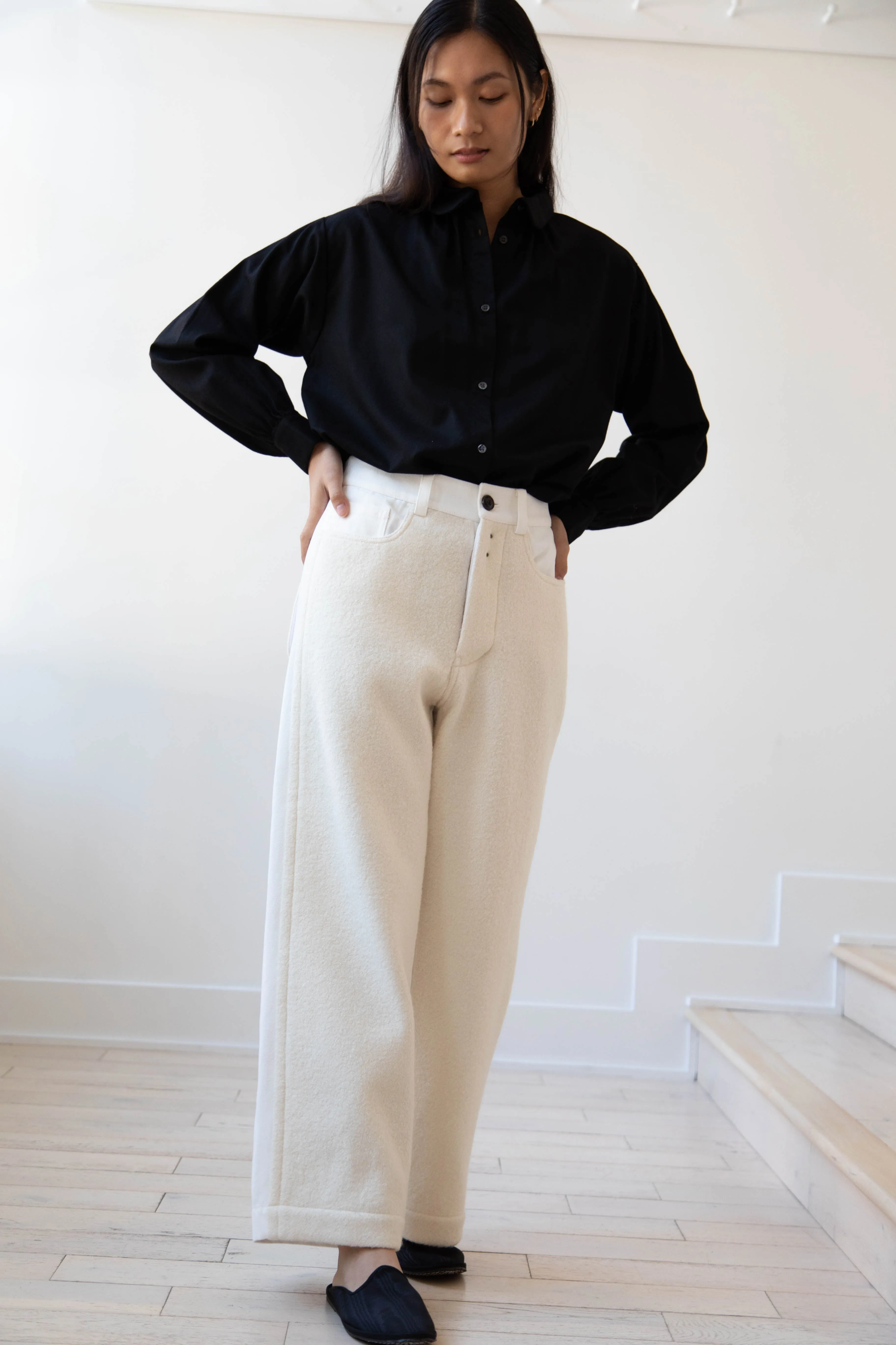 École de Curiosités | Peg Pants in White & Ecru