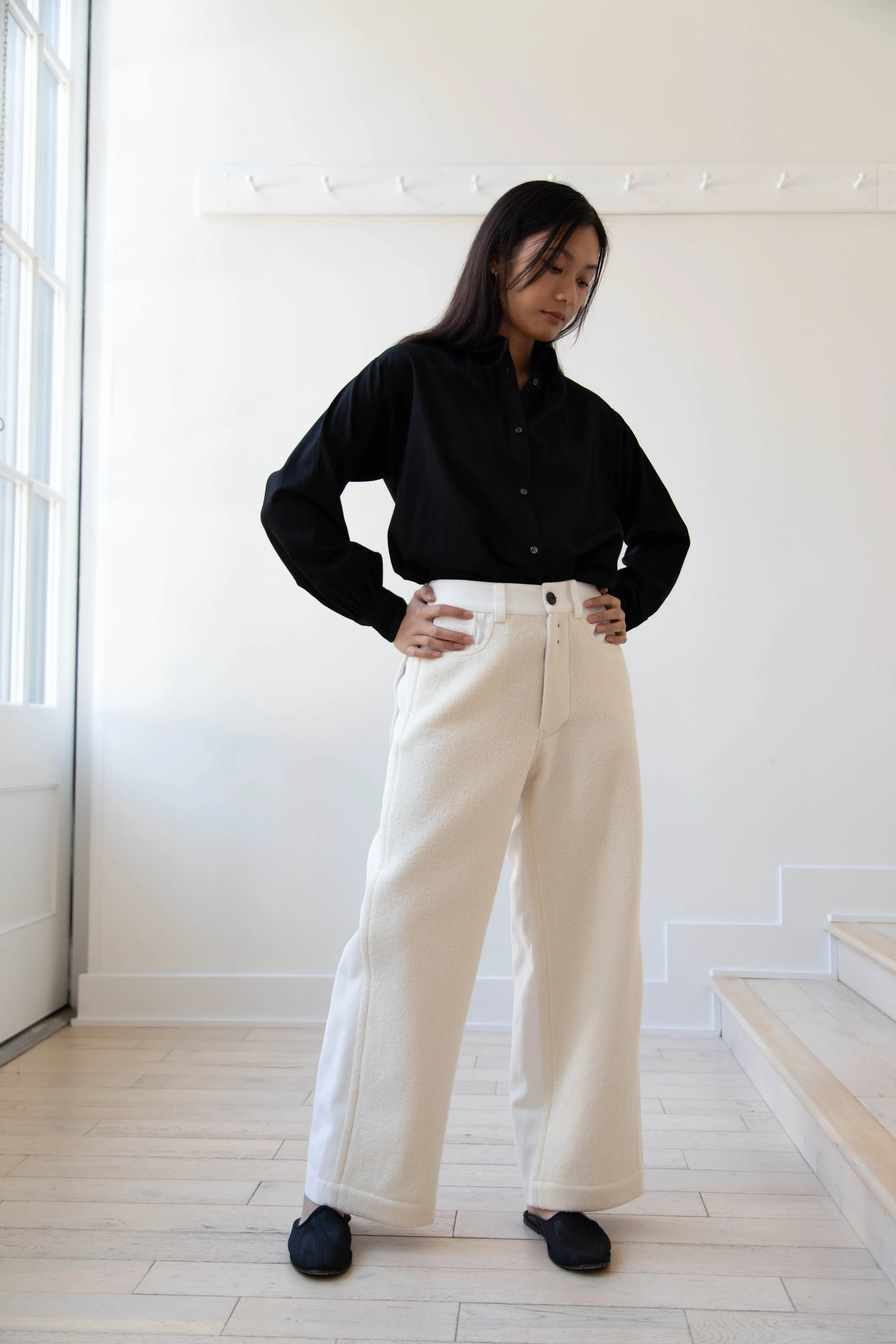 École de Curiosités | Peg Pants in White & Ecru