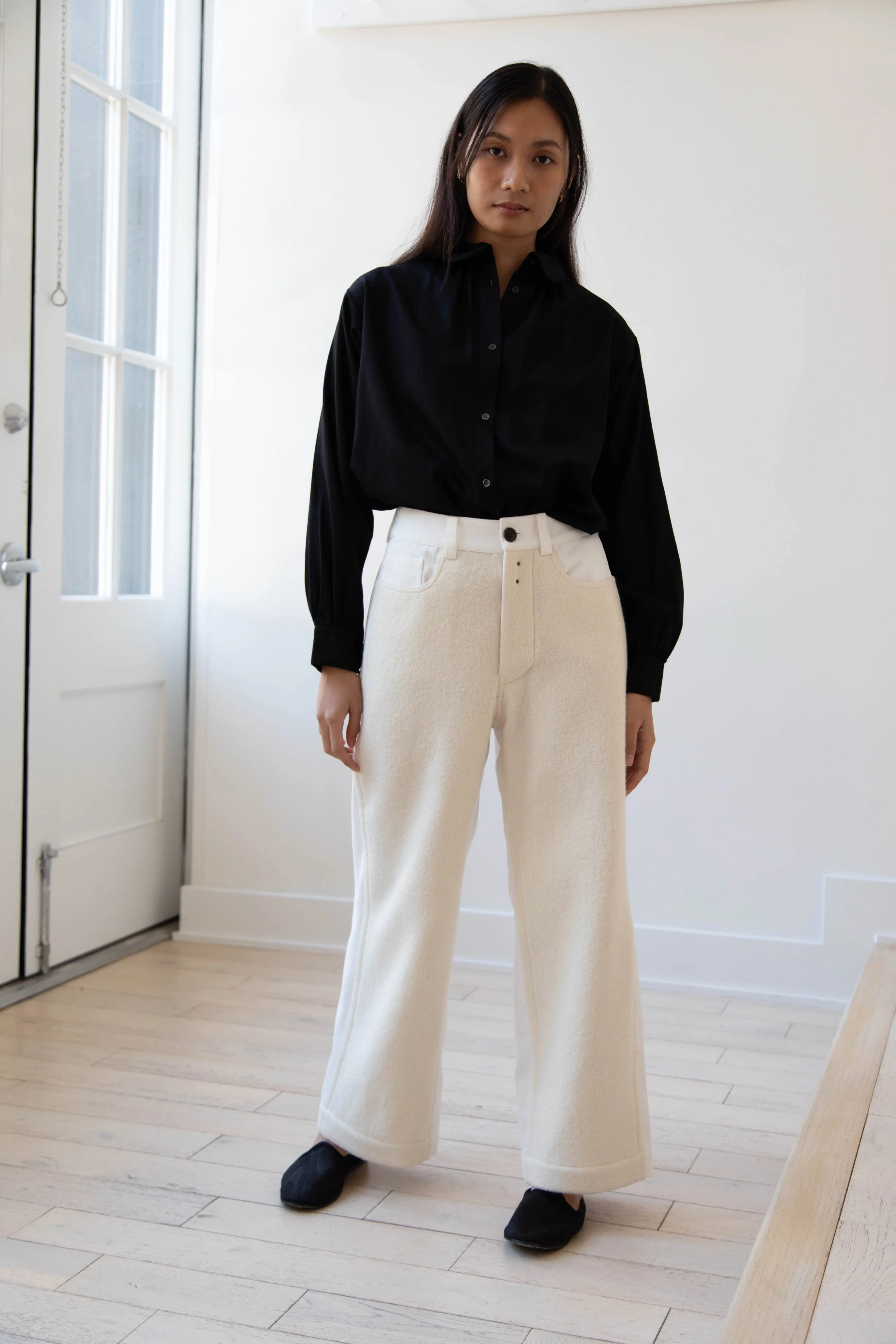École de Curiosités | Peg Pants in White & Ecru
