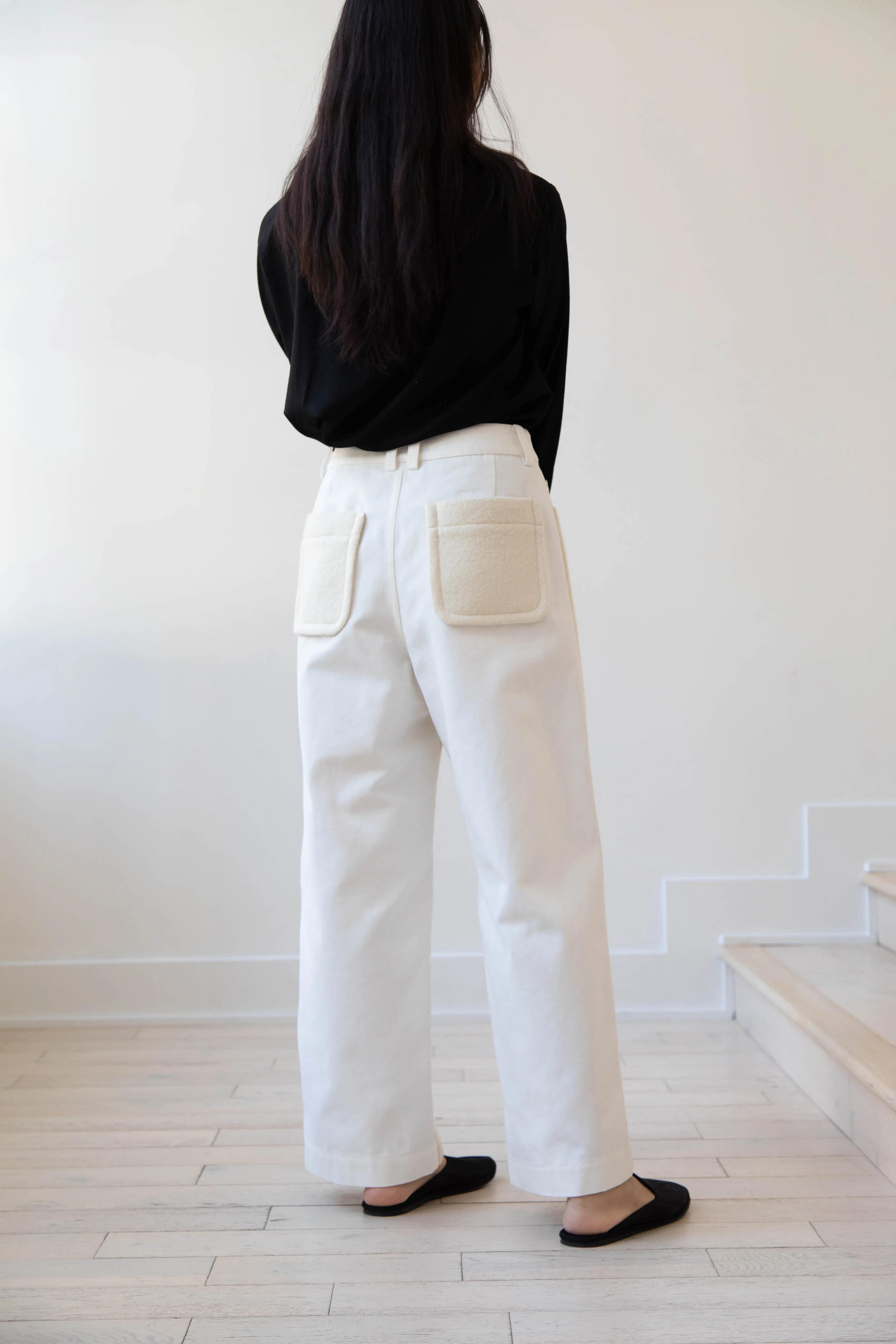 École de Curiosités | Peg Pants in White & Ecru