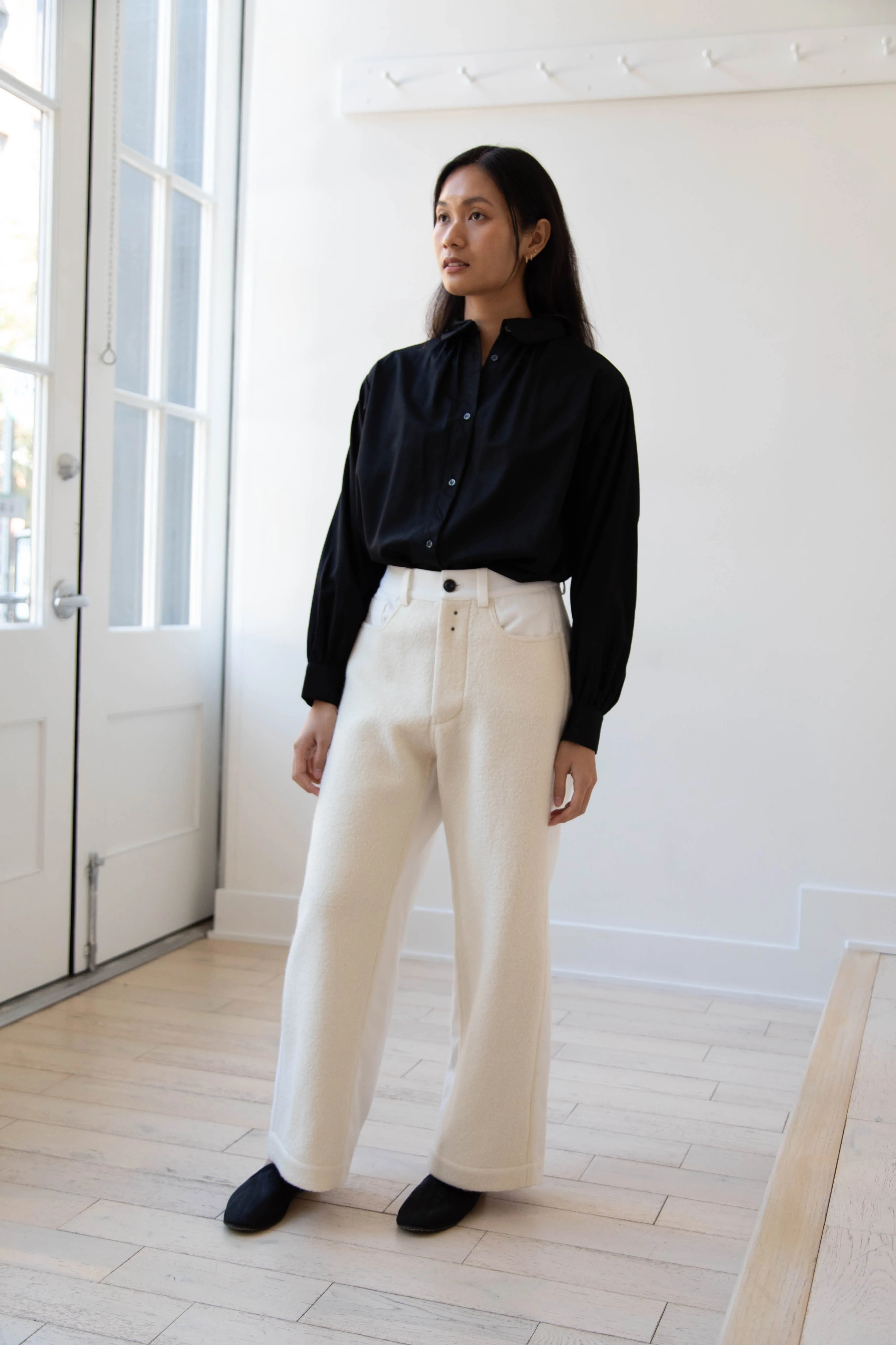 École de Curiosités | Peg Pants in White & Ecru