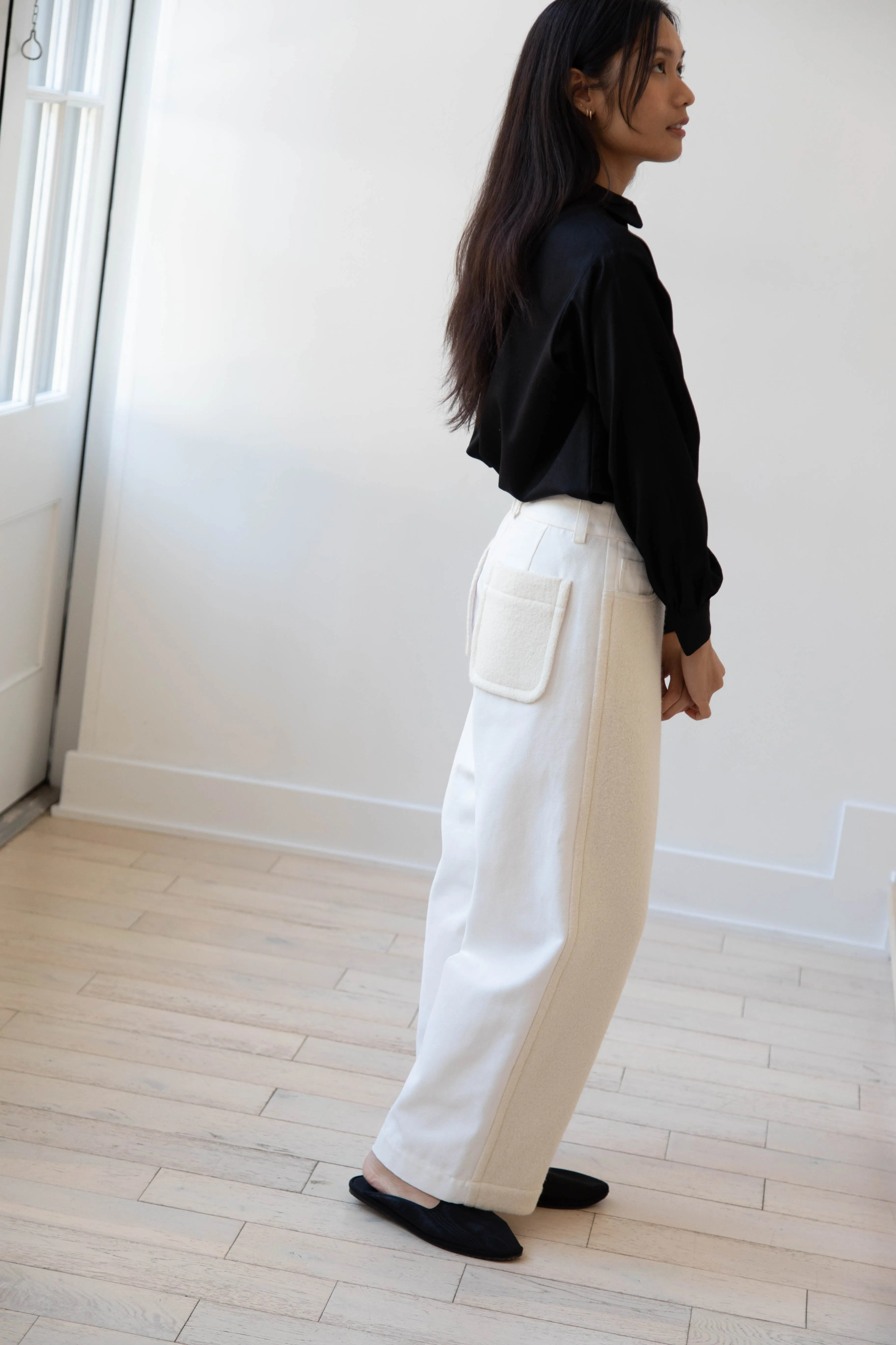 École de Curiosités | Peg Pants in White & Ecru