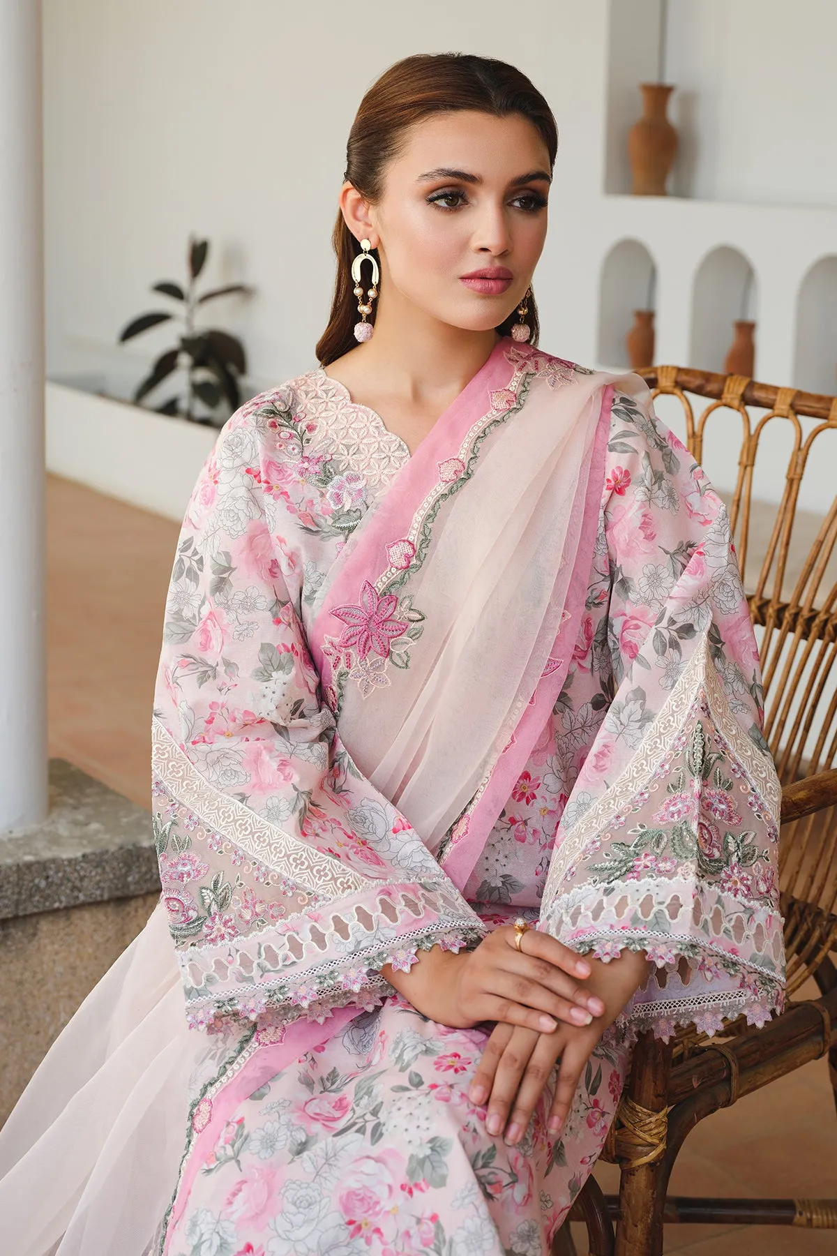 EMBROIDERED PRINTED LAWN UF-650
