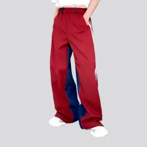 Fashionable medium rise jeans for men
