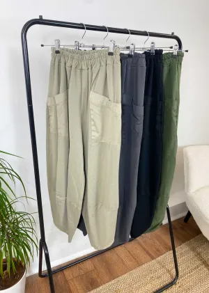 Jersey Barrel Pocket Pants in Taupe