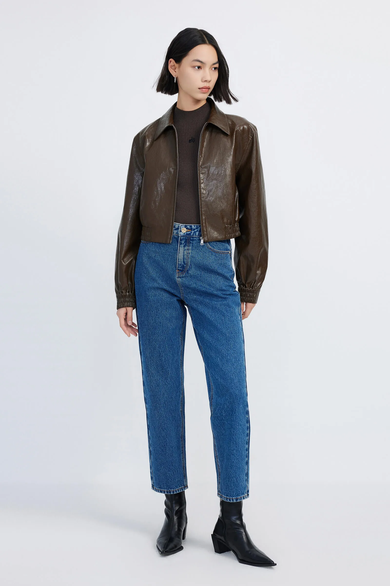 LILY Slim Straight Nine-Quarter Jeans