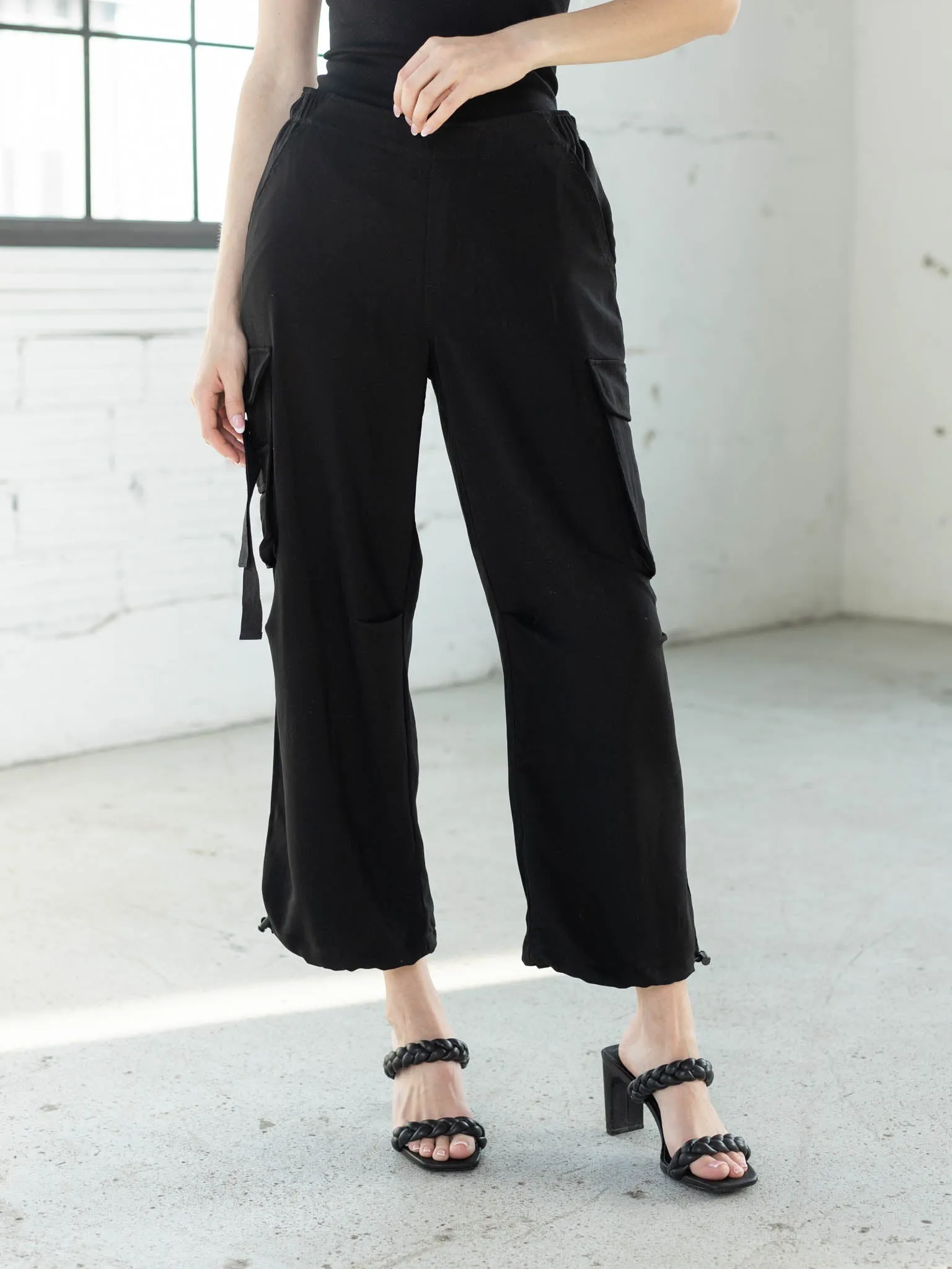 Liverpool Cinch Hem Parachute Pant