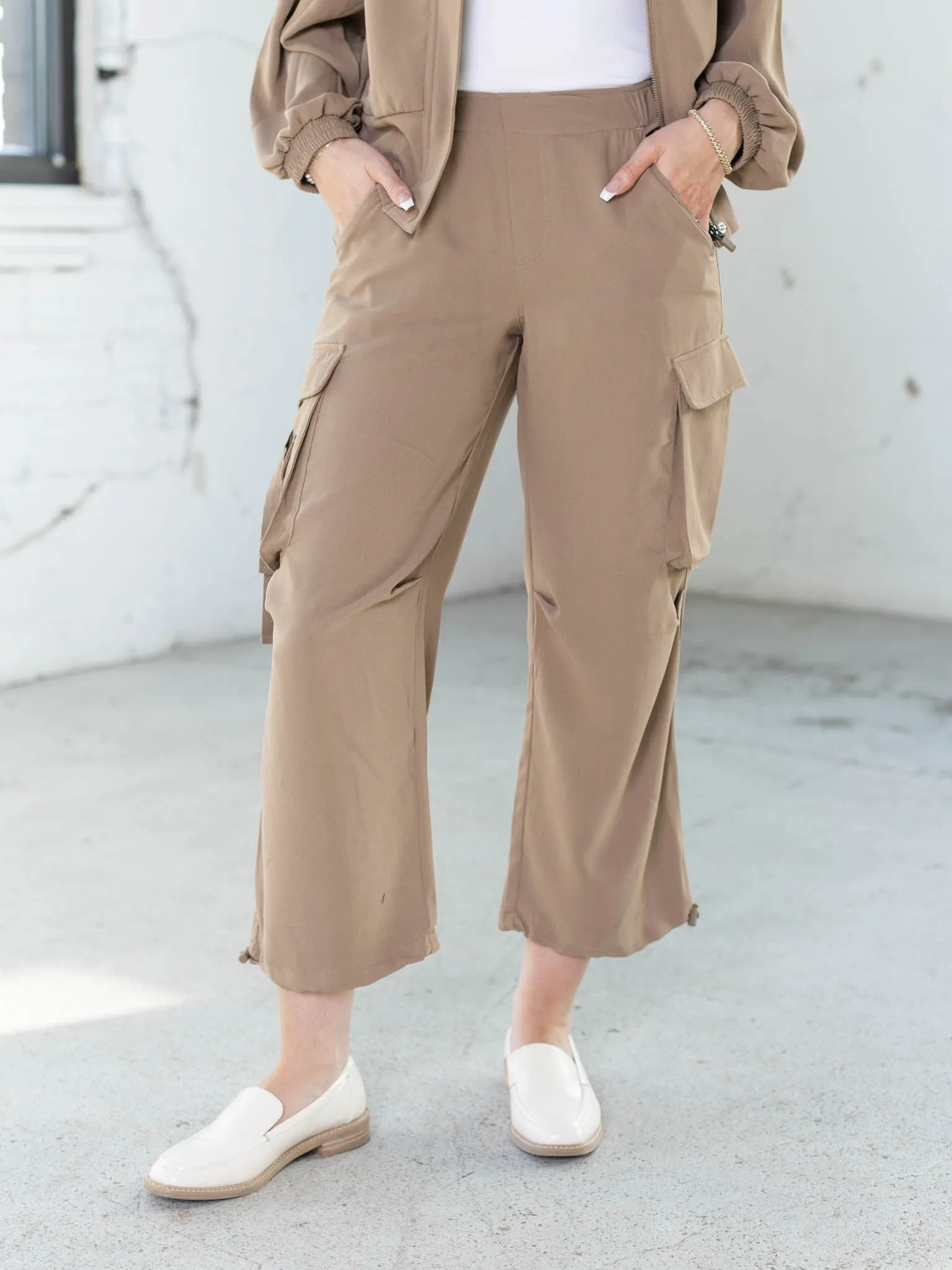 Liverpool Cinch Hem Parachute Pant