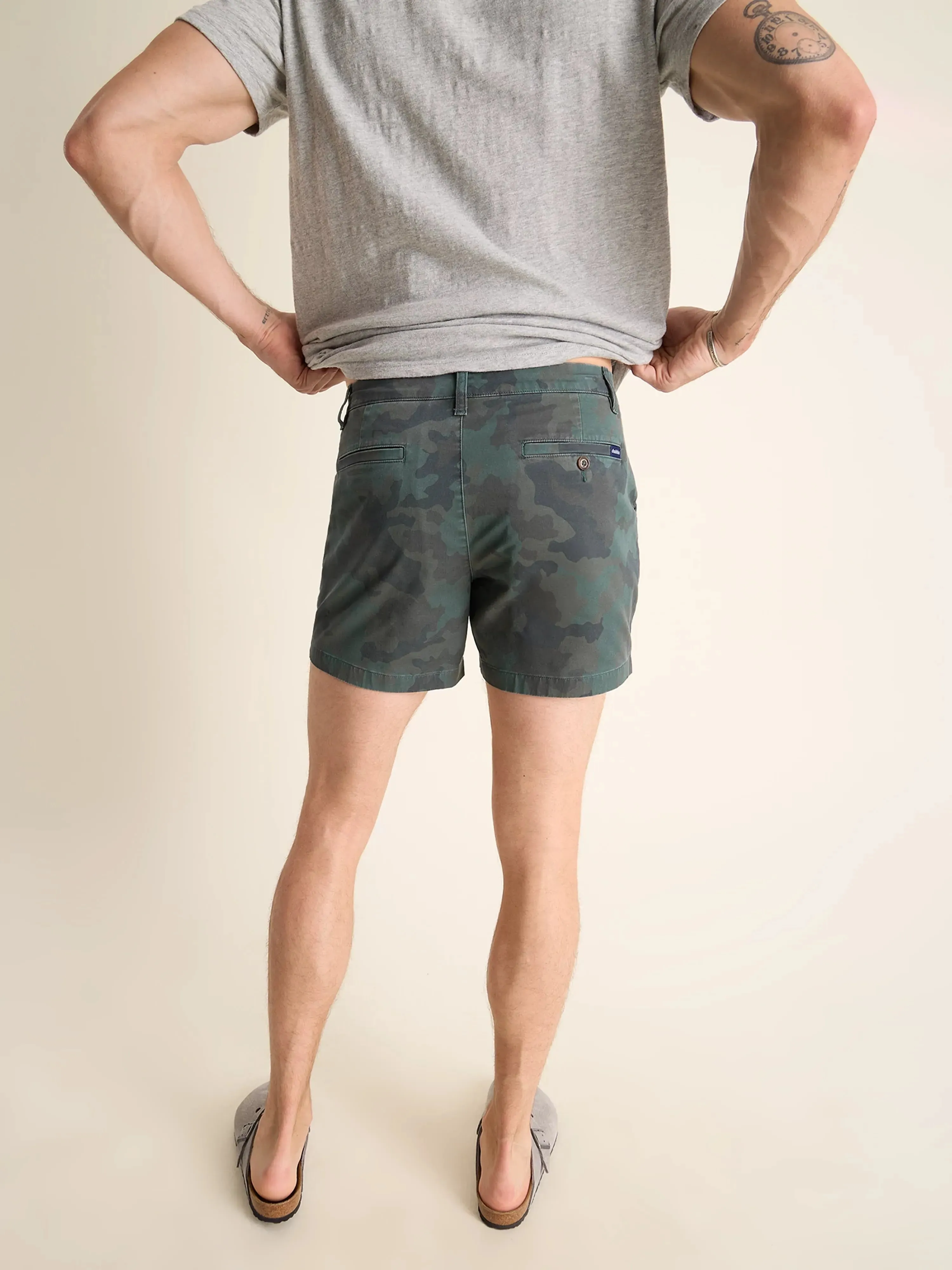 The Camoflaugers 5.5" (Chino)