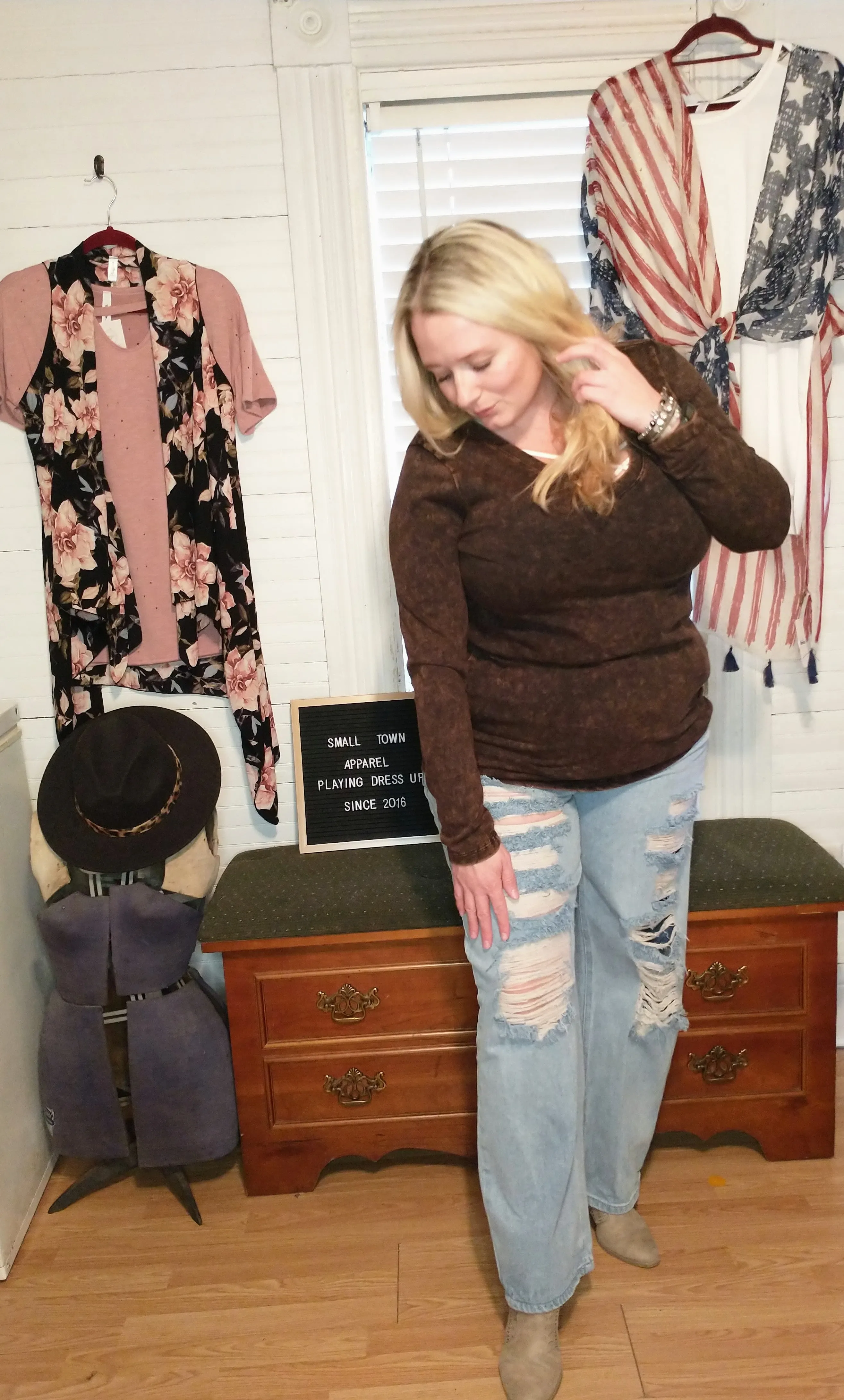 Wide Leg Distressed Jeans
